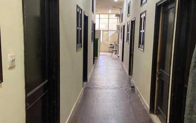 Pop 92131 Hotel Zara