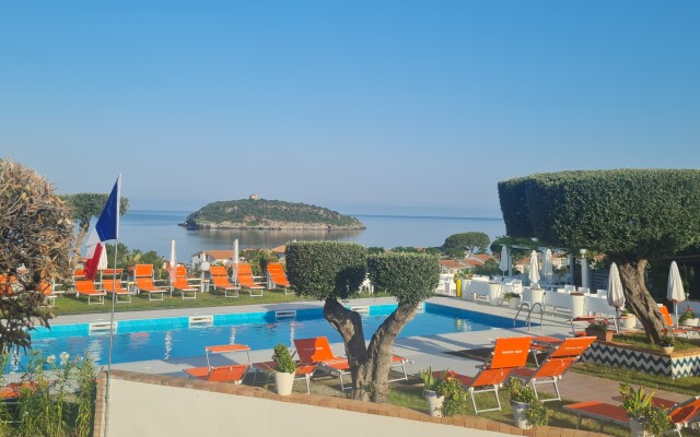 Hotel Cristina