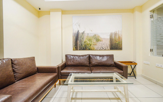 Fabhotel Prime Am Suites