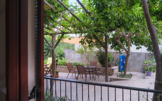 John s House - Chorto Pelion