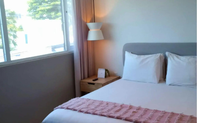 Trópica Beach Hotel