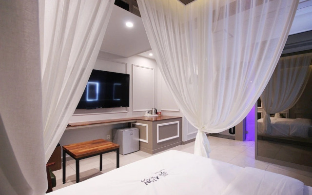 Yeongju Sanchaek Self Check-in Motel