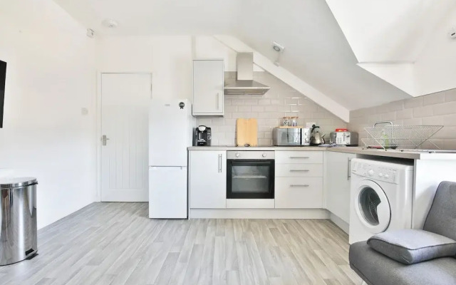 1 Bed Flat Near Cardiff City Centre