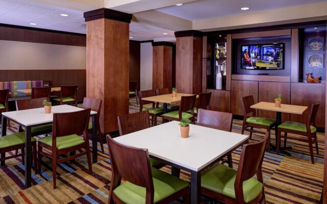 Fairfield Inn & Suites New Buffalo