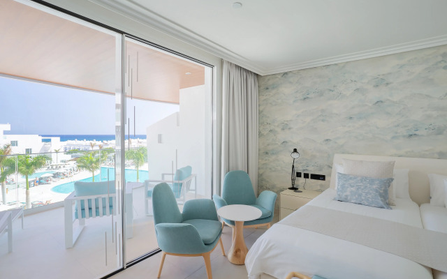Hotel Lava Beach