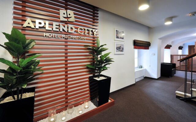 Aplend City Studio Gallery