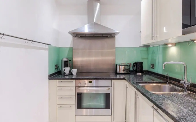 Lovely 2-bed House in Knightsbridge Central London