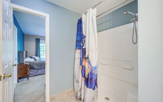 Milledgeville Home w/ Game Room & Private Dock!