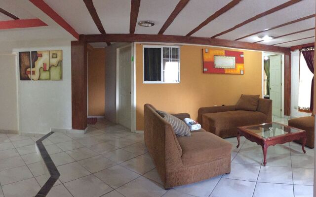 Hotel & Suites Cerro Rojo