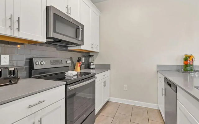 Your 5bdr House w Pool - 4959