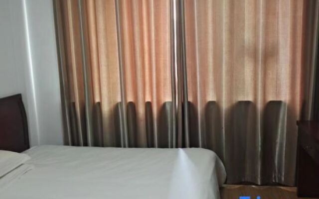 Yapeng Hotel (Shanghai Nanxiang Subway Station)