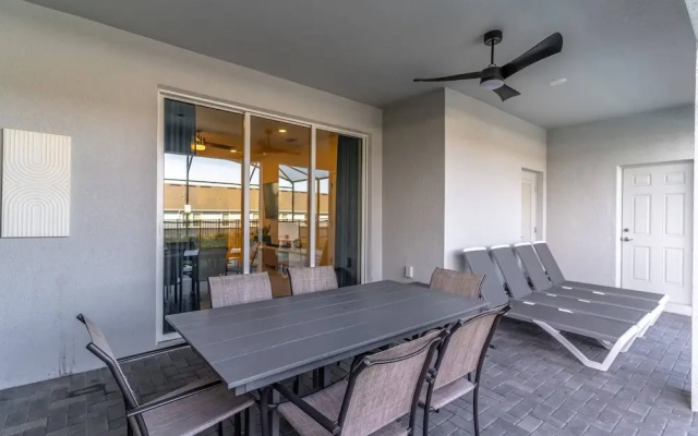3285 Windsor Island