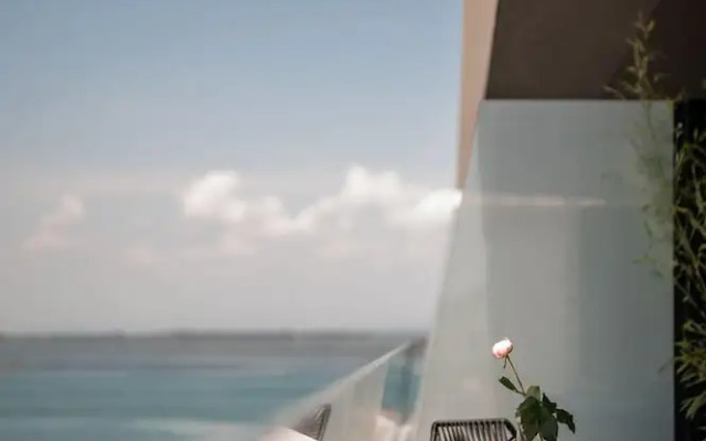 Laguna Faro Suites - Adults Only & Free Beach