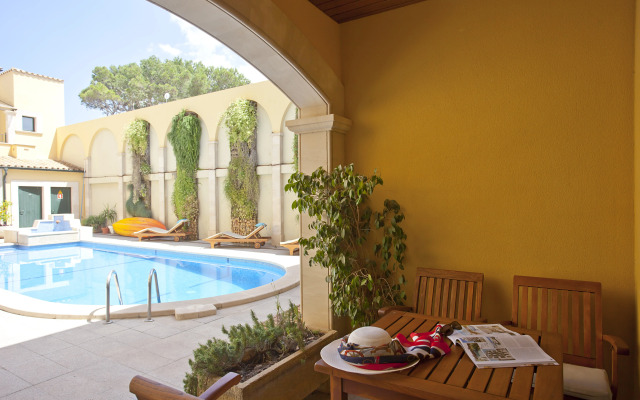 Aparthotel Galeón Suites