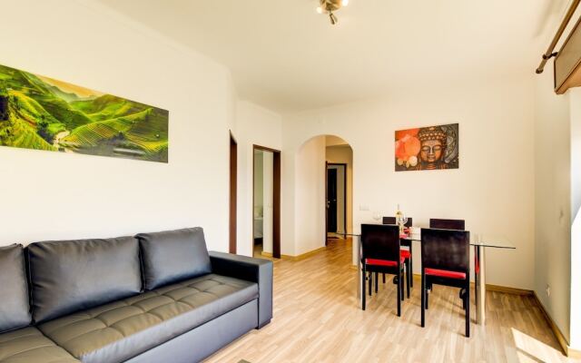 Apartment - 1 Bedroom with WiFi and Sea views - 107979