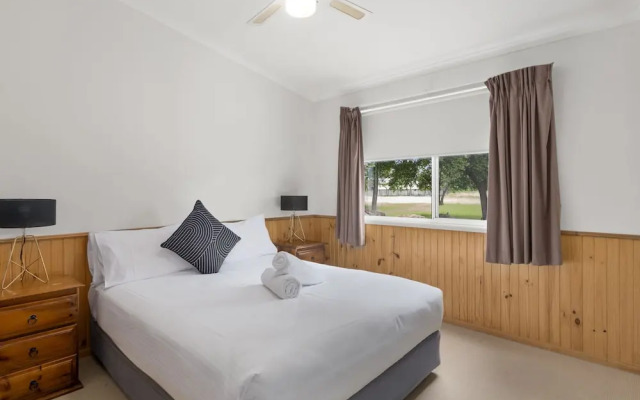Shoalhaven Heads Village