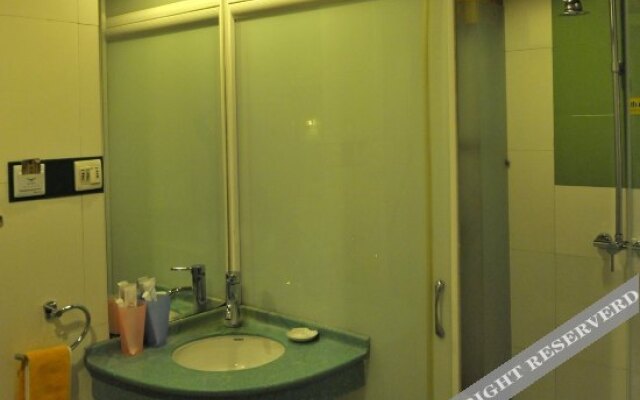 Zhongzhou Inn Zhoukou Bayi Road