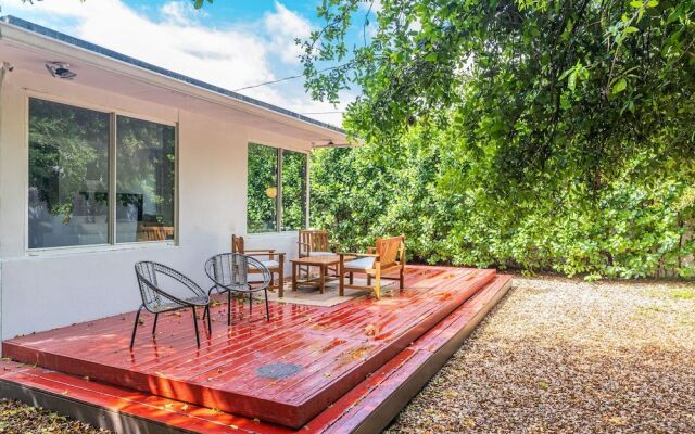 Design District Luxe 3BD Home