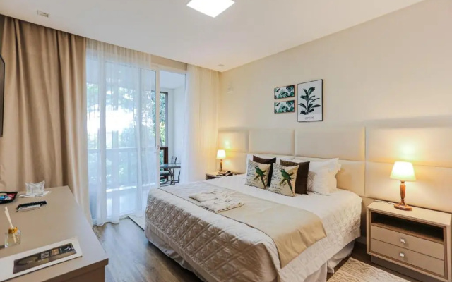 Praia do Estaleiro Guest House