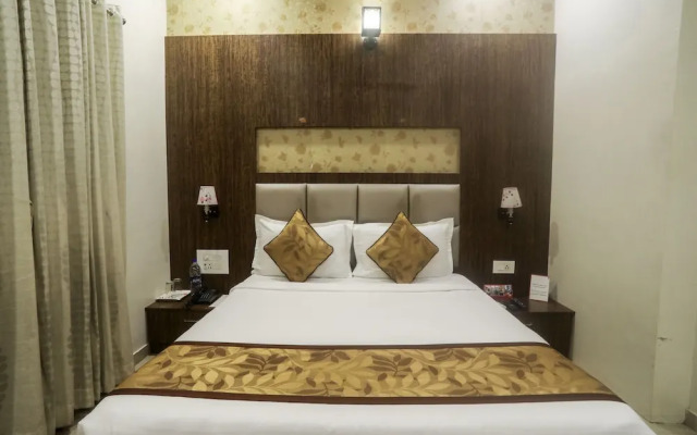 OYO 4186 Hotel Oyster