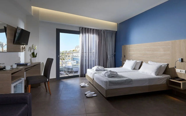 Pollis Hotel