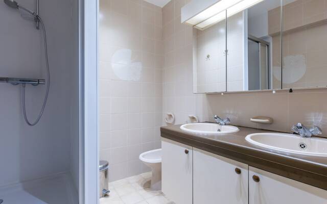 Bright Apartment on the 7th Floor