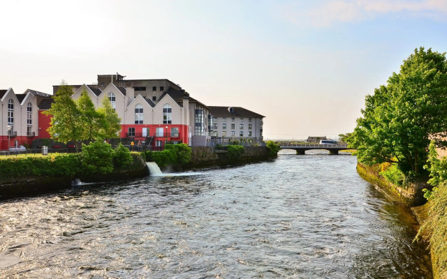 Eyre Square Hotel