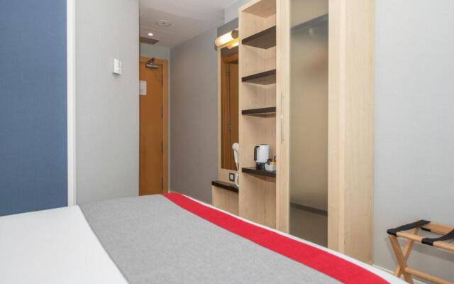 Holiday Inn Express Barcelona-Montmeló by IHG