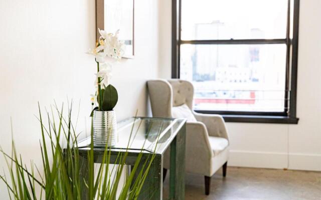Fashion Loft 2 bedroom Downtown