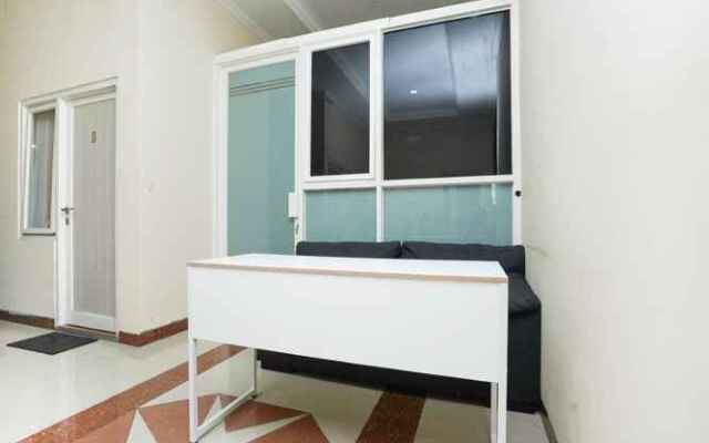 OYO Life 2446 Kost Putri Gubeng Kertajaya