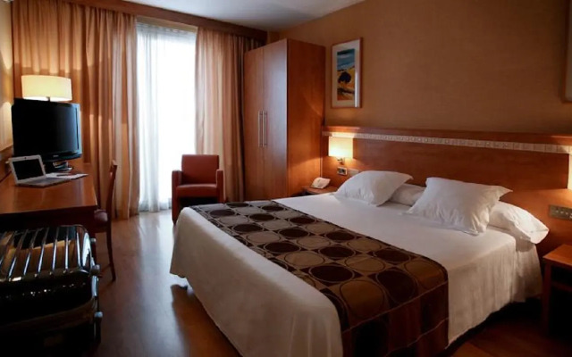 Отель B&B Hotel Tarragona Valls