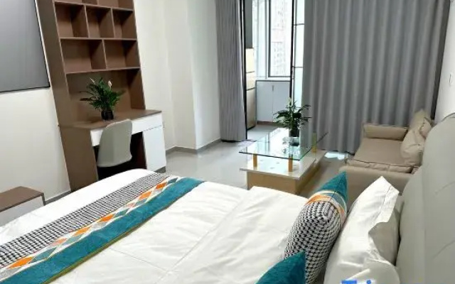 Zhimei·Lingju Hotel (ZhuMadian GaoTieXiZhan JianYe Plaza)