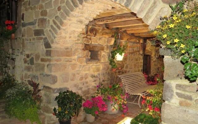 Gîte Chirassimont, 2 pièces, 4 personnes - FR-1-496-137