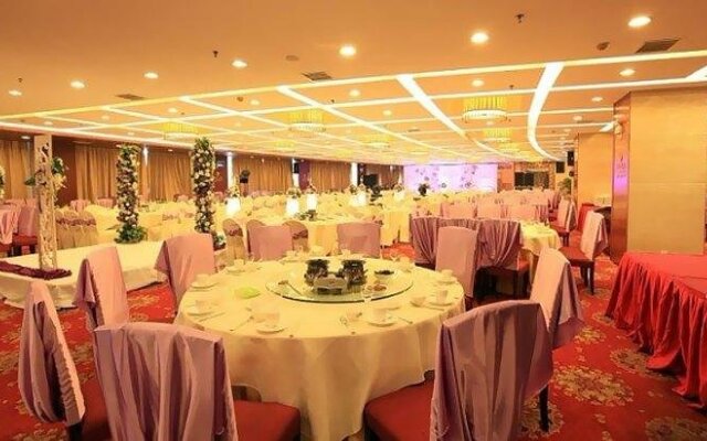 Cohere Hotel