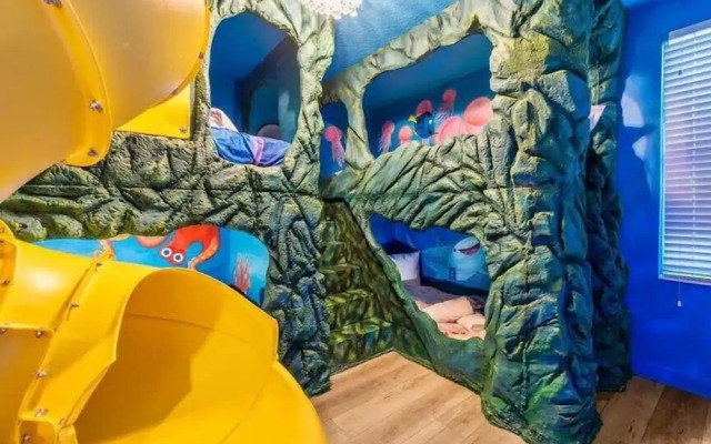 Coastal Paradise 8BR Disney Villa