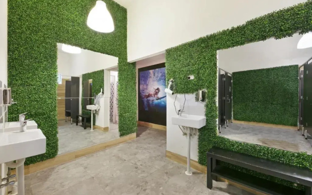Holiday Inn Surfers Paradise
