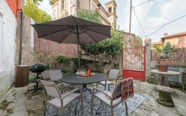 Aperol in Iseo With 1 Bedrooms and 1 Bathrooms