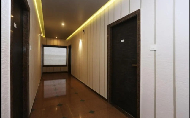 OYO 19312 Hotel Shiv Shakti