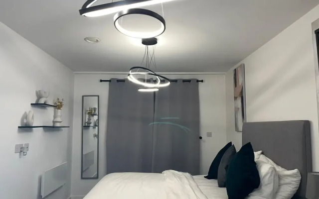 Bed2bathroom - 10minutes From Citycentre & Quays