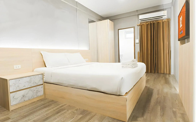 B2 Santitham (Wat Jed Yod) Boutique & Budget Hotel