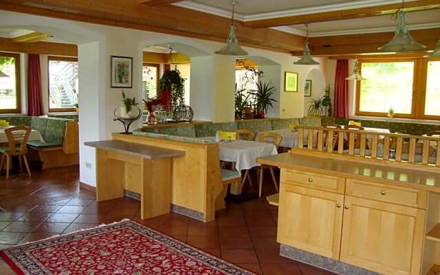 Ferienhotel Iris