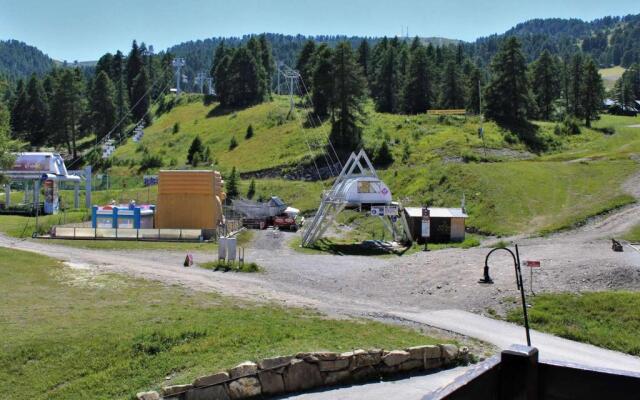 Appartement Risoul, 2 pièces, 8 personnes - FR-1-330-499