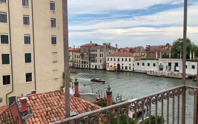 Hotel Dei Dragomanni