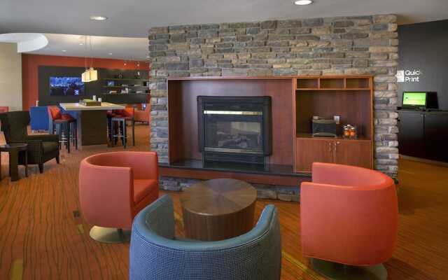 Courtyard Paramus