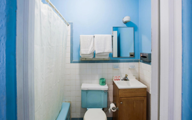 Hotel Salem-Roanoke I-81 by OYO Rooms