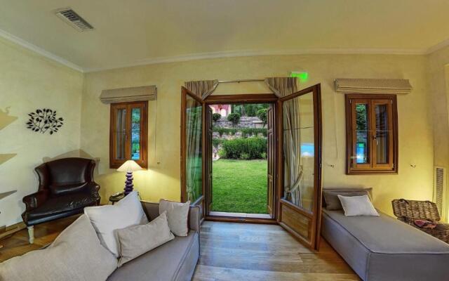 Luxury Lefkada Villa Villa Veneziano Pool Jacuzzi 5 BDR Perigiali