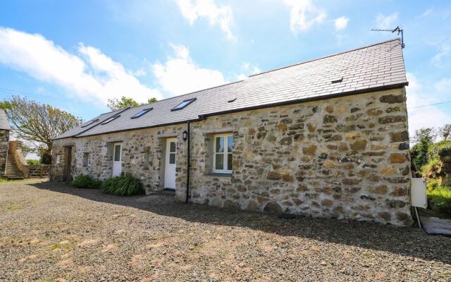 Trefechan Wen Barn