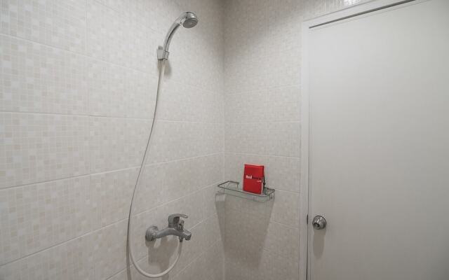 RedDoorz Plus near Undip Pleburan