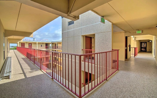 Welcoming Brigantine Condo w/ Ocean Views!
