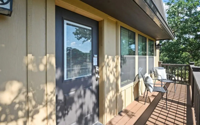 Far View Gasthaus 2 Bedroom Apts by RedAwning